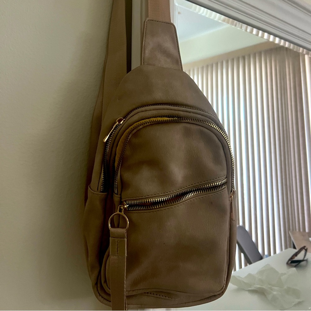 Beige satchel